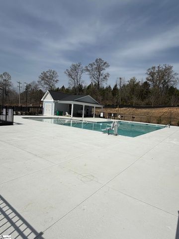 104 Madera Court, Spartanburg, SC 29302