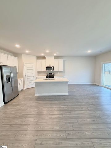 104 Madera Court, Spartanburg, SC 29302