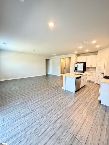 104 Madera Court, Spartanburg, SC 29302