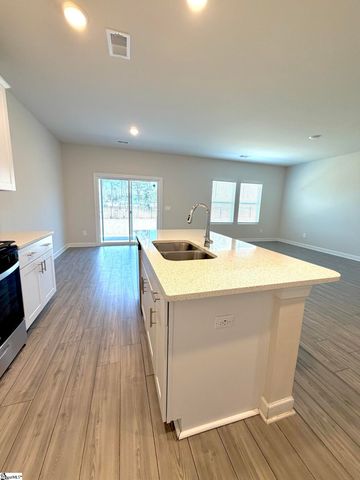 104 Madera Court, Spartanburg, SC 29302