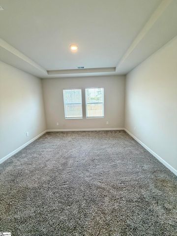 104 Madera Court, Spartanburg, SC 29302