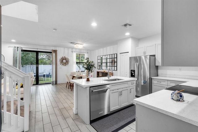 4925 NW 51st Ter, Tamarac, FL 33319