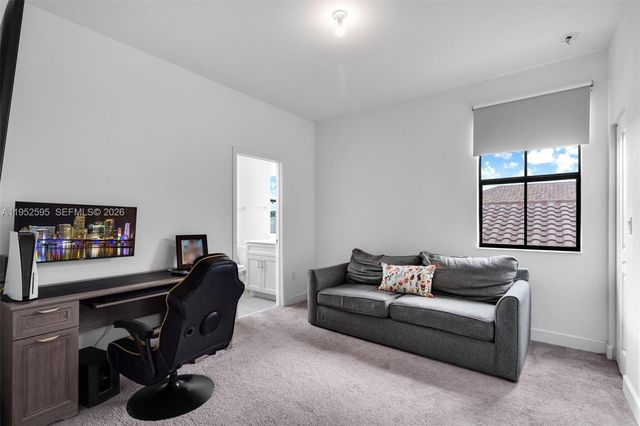 4925 NW 51st Ter, Tamarac, FL 33319