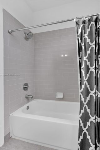 4925 NW 51st Ter, Tamarac, FL 33319