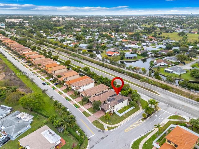 4925 NW 51st Ter, Tamarac, FL 33319