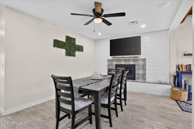 2334 W AUGUSTA Avenue, Phoenix, AZ 85021