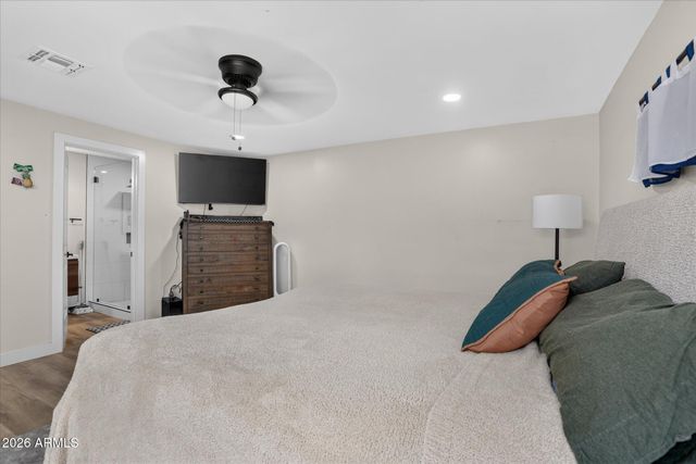 2334 W AUGUSTA Avenue, Phoenix, AZ 85021