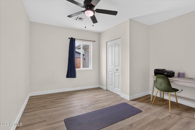 2334 W AUGUSTA Avenue, Phoenix, AZ 85021