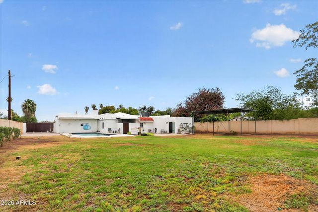 2334 W AUGUSTA Avenue, Phoenix, AZ 85021