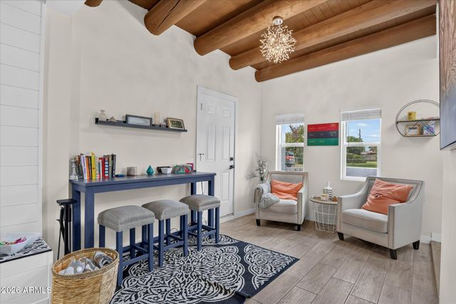 2334 W AUGUSTA Avenue, Phoenix, AZ 85021