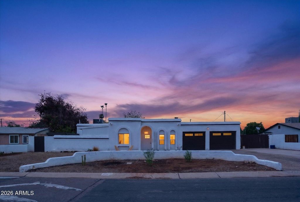 2334 W AUGUSTA Avenue, Phoenix, AZ 85021 — photo 2