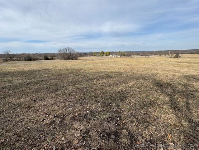 8 S Thunder Road, Fort Gibson, OK 74434