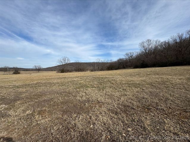8 S Thunder Road, Fort Gibson, OK 74434