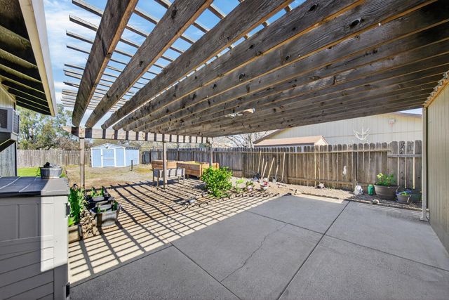 3800 Rhonda Road, Cottonwood, CA 96022