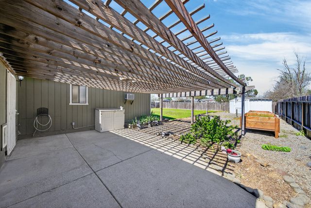 3800 Rhonda Road, Cottonwood, CA 96022