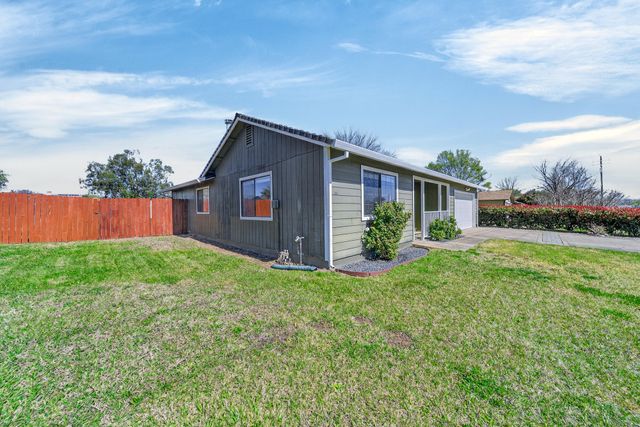 3800 Rhonda Road, Cottonwood, CA 96022