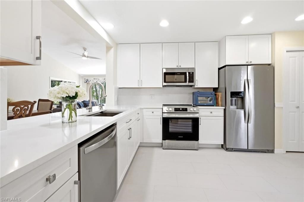 506 Courtside DR E201, NAPLES, FL 34105 — photo 3