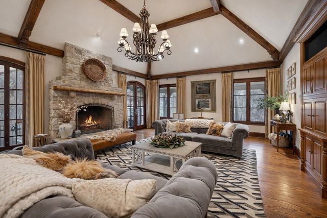 225 Lake Hills Rd NA, Tullahoma, TN 37388