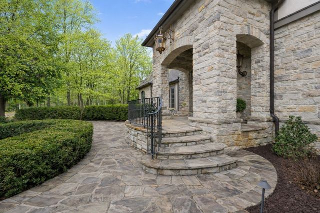 225 Lake Hills Rd NA, Tullahoma, TN 37388