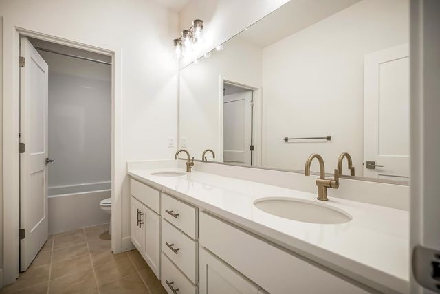 127 Bodega Dr, Lodi, CA 95240