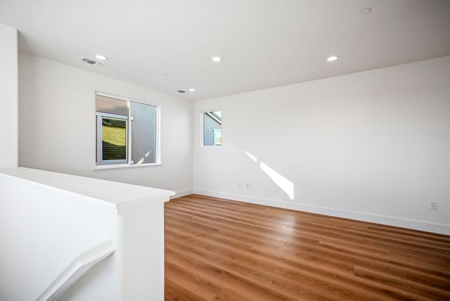 127 Bodega Dr, Lodi, CA 95240