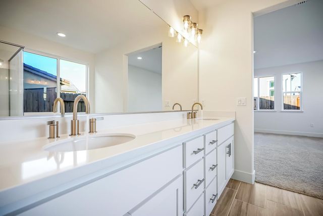 127 Bodega Dr, Lodi, CA 95240