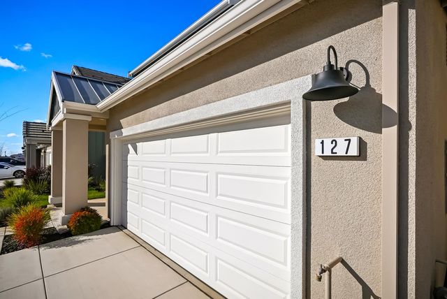 127 Bodega Dr, Lodi, CA 95240