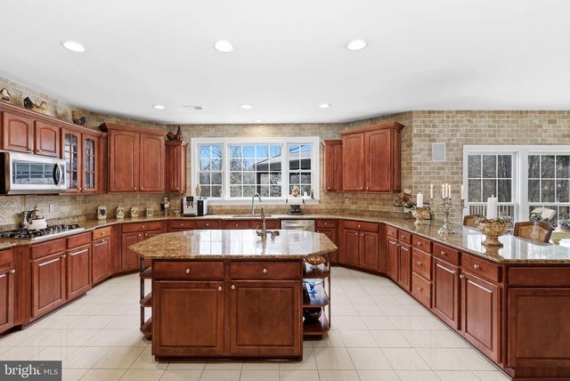 16655 MACNAUGHTON CT, Purcellville, VA 20132