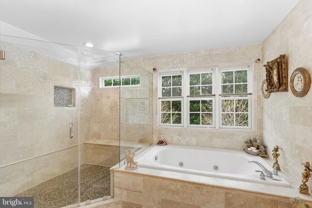 16655 MACNAUGHTON CT, Purcellville, VA 20132