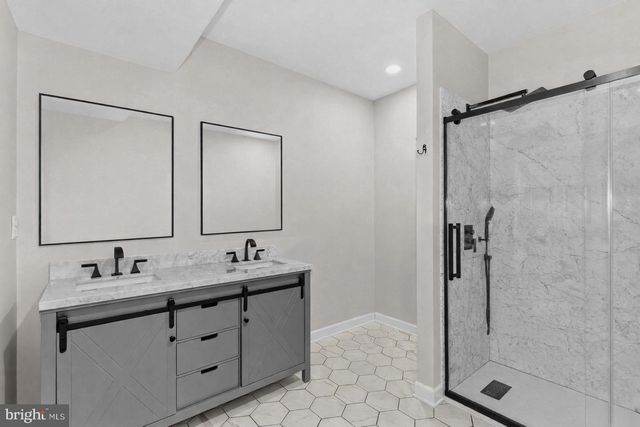 16655 MACNAUGHTON CT, Purcellville, VA 20132