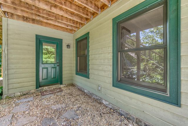 410 Eagle Ridge Road, Roan Mountain, TN 37687