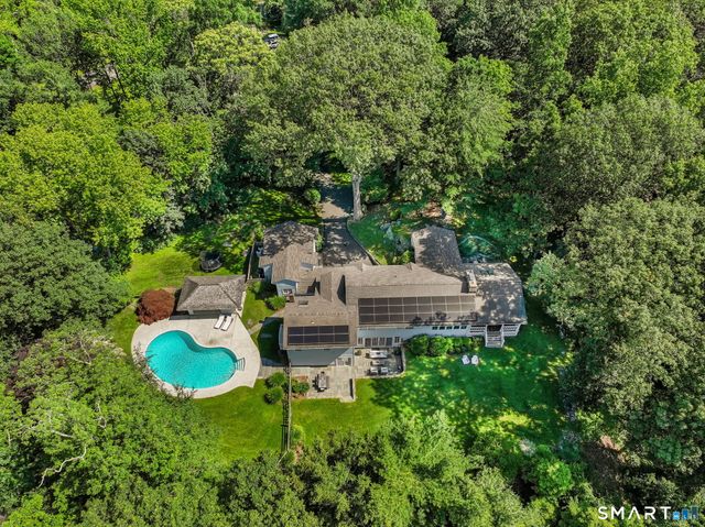 7 Raiders Lane, Darien, CT 06820