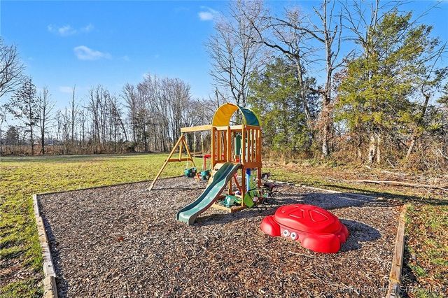 1210 Sir Barton Court, Memphis, IN 47143