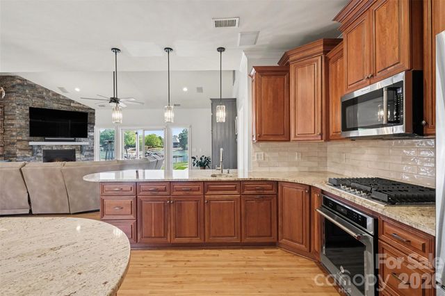 134 Chandeleur Drive, Mooresville, NC 28117