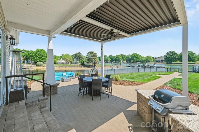 134 Chandeleur Drive, Mooresville, NC 28117
