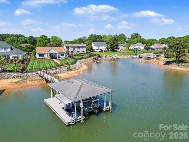 134 Chandeleur Drive, Mooresville, NC 28117