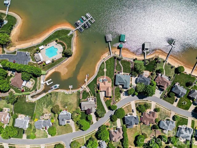 134 Chandeleur Drive, Mooresville, NC 28117
