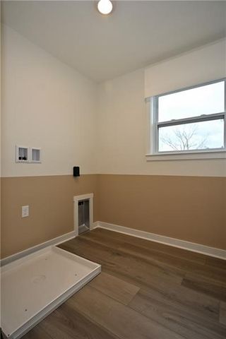 212 Creekside Dr., Oakdale, PA 15071