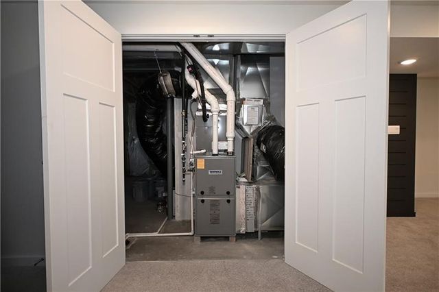 212 Creekside Dr., Oakdale, PA 15071