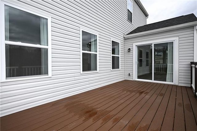 212 Creekside Dr., Oakdale, PA 15071