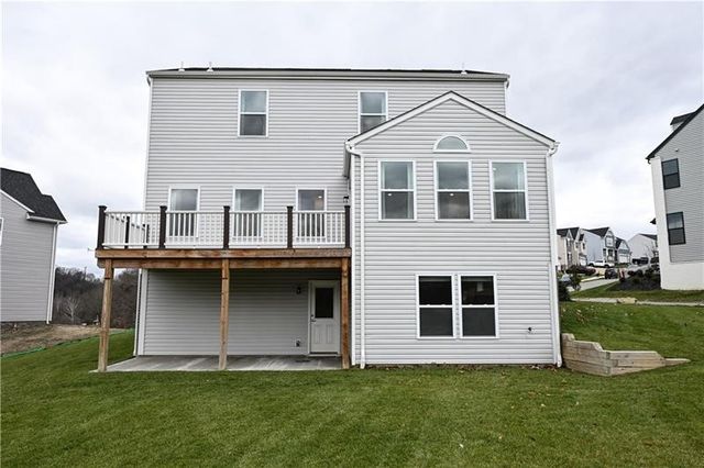 212 Creekside Dr., Oakdale, PA 15071