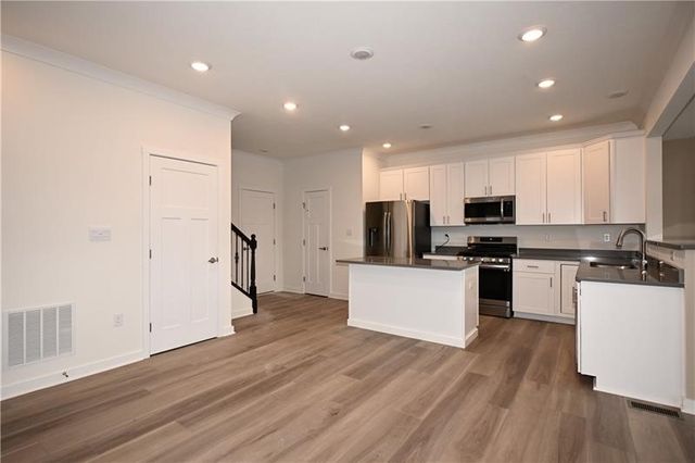 212 Creekside Dr., Oakdale, PA 15071