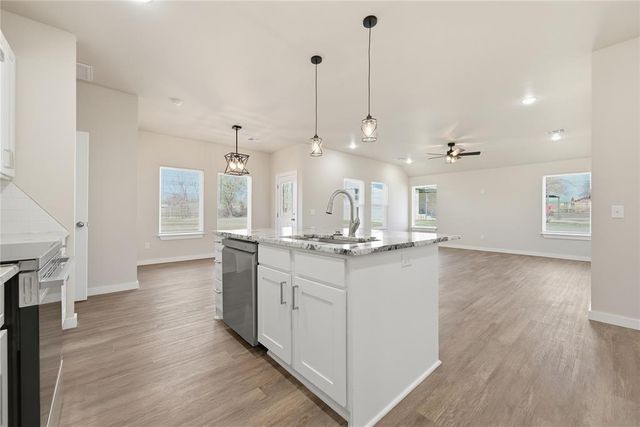 3483 Elizabeth Street, Choctaw, OK 73020