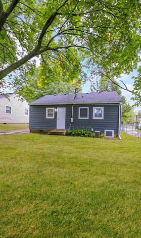 1135 E Galena Boulevard, Aurora, IL 60505