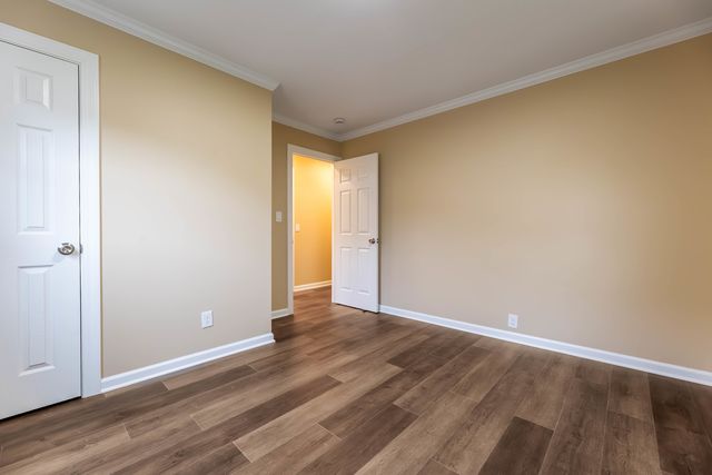 1135 E Galena Boulevard, Aurora, IL 60505