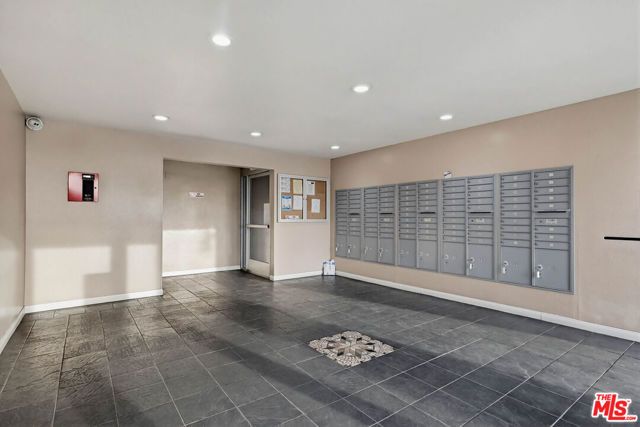 7826 Topanga Canyon Boulevard 210, Canoga Park (los Angeles), CA 91304