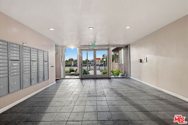 7826 Topanga Canyon Boulevard 210, Canoga Park (los Angeles), CA 91304