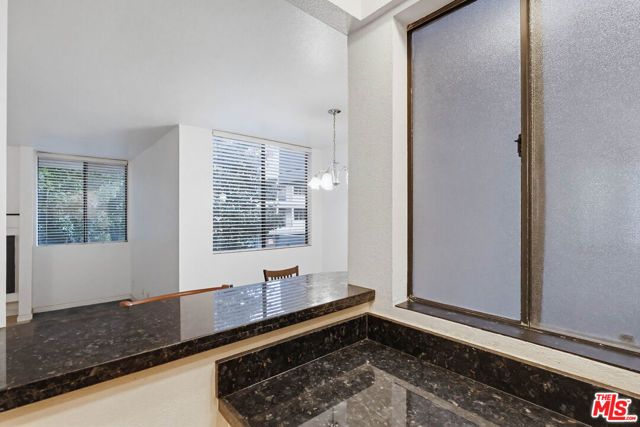 7826 Topanga Canyon Boulevard 210, Canoga Park (los Angeles), CA 91304