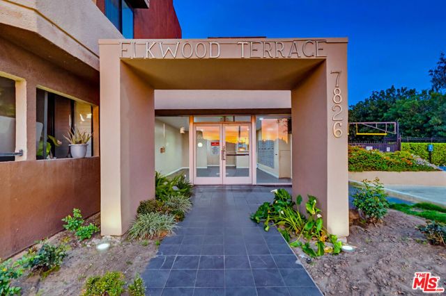 7826 Topanga Canyon Boulevard 210, Canoga Park (los Angeles), CA 91304