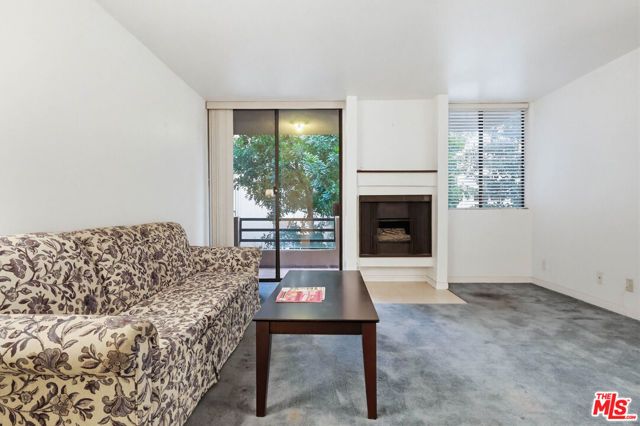 7826 Topanga Canyon Boulevard 210, Canoga Park (los Angeles), CA 91304